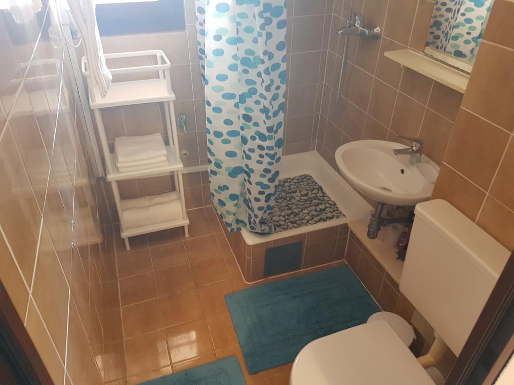 City Center Apartments Novalja Bagian luar foto