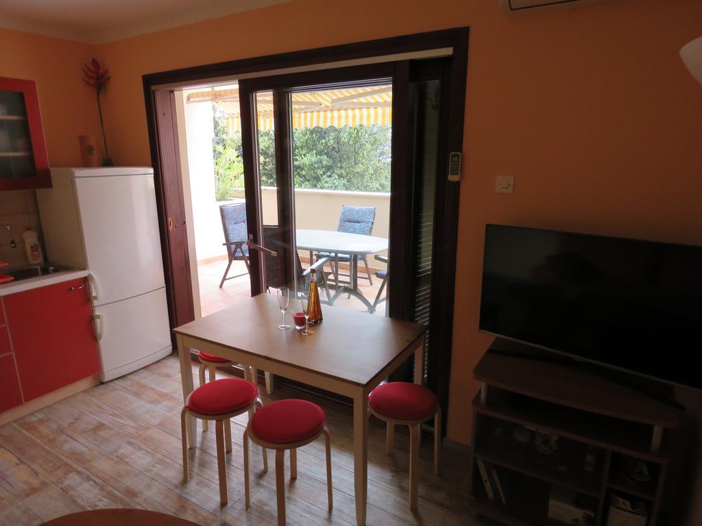 City Center Apartments Novalja Bagian luar foto